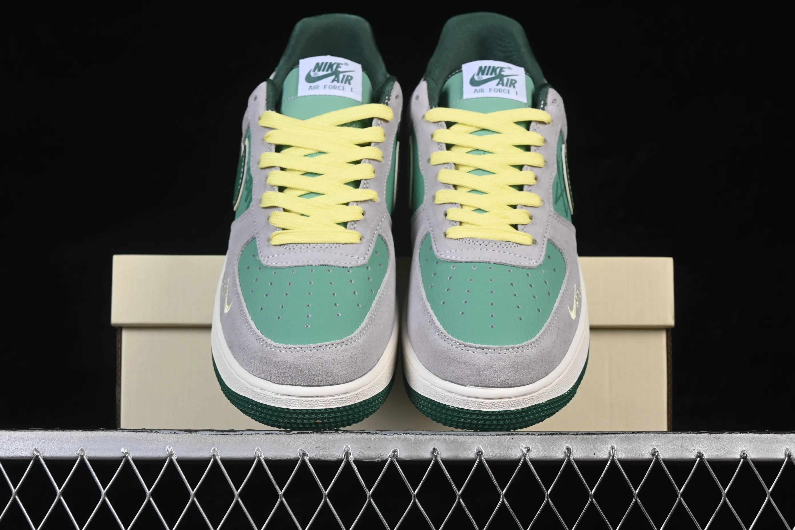 All categories Nk Air Force 1 Air Force series Nk Air Force 1 Low Air Force low-top Nike Air Force 1'07 Low Stussy co-branded Green Gray Pig Eight Air Force 1 low-top casual sneakers SS1979-007